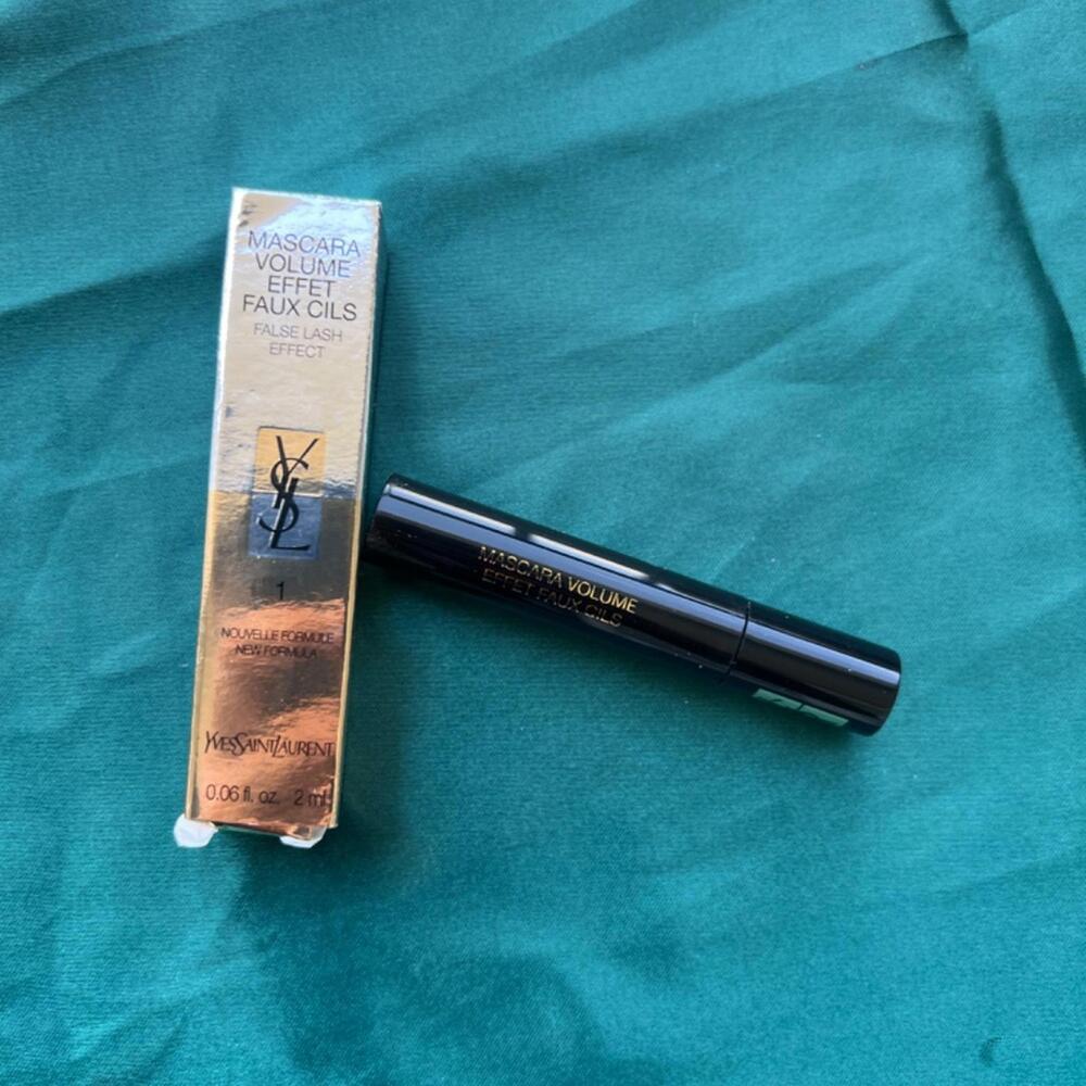 New in Box YSL Radical Volumizing Mascara Travel Size - Black - Picture 3 of 4
